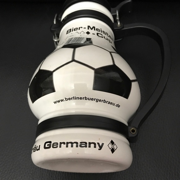 Soccer World Cup beer/ water porcelain lidded cup 1 L Germany Berliner Burgerbra - Picture 3 of 10